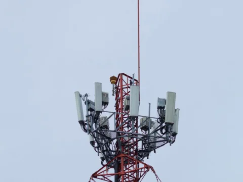 Telecommunications tower with antenna equipment